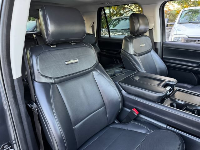 Used 2025 Ford Expedition Max Platinum w/ Driver's Package AWD/4WD image 23