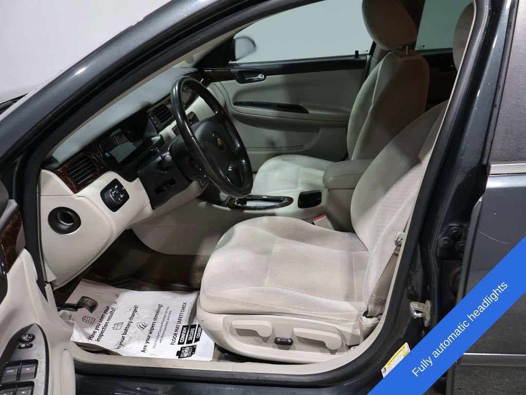 Used 2012 Chevrolet Impala LT FWD image 2