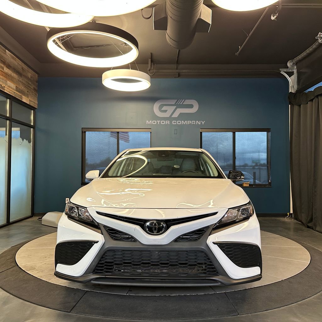 Used 2022 Toyota Camry SE AWD/4WD image 8