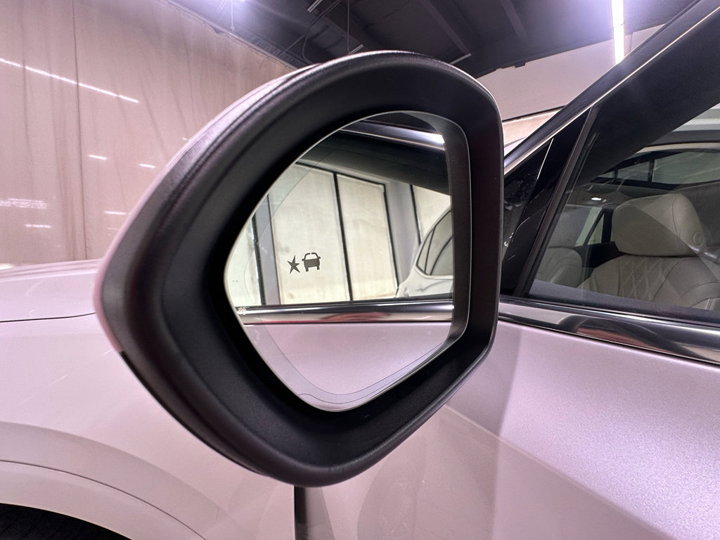 Certified 2023 Buick Envision Avenir AWD/4WD image 25