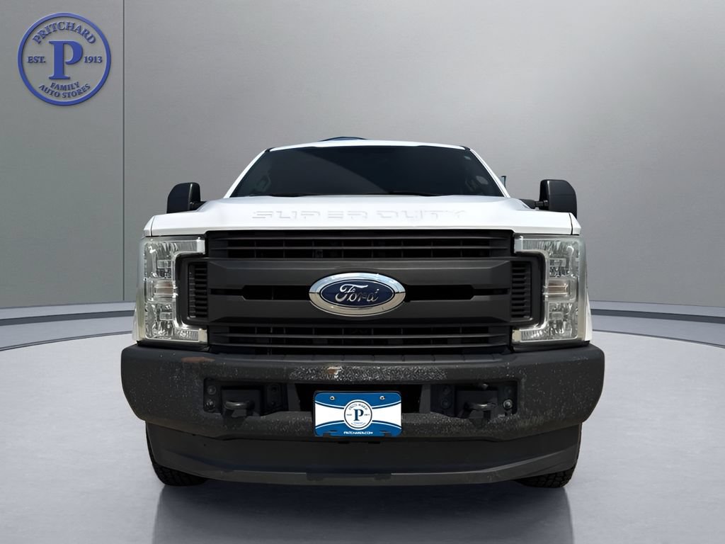 Used 2017 Ford F250 XL AWD/4WD image 2