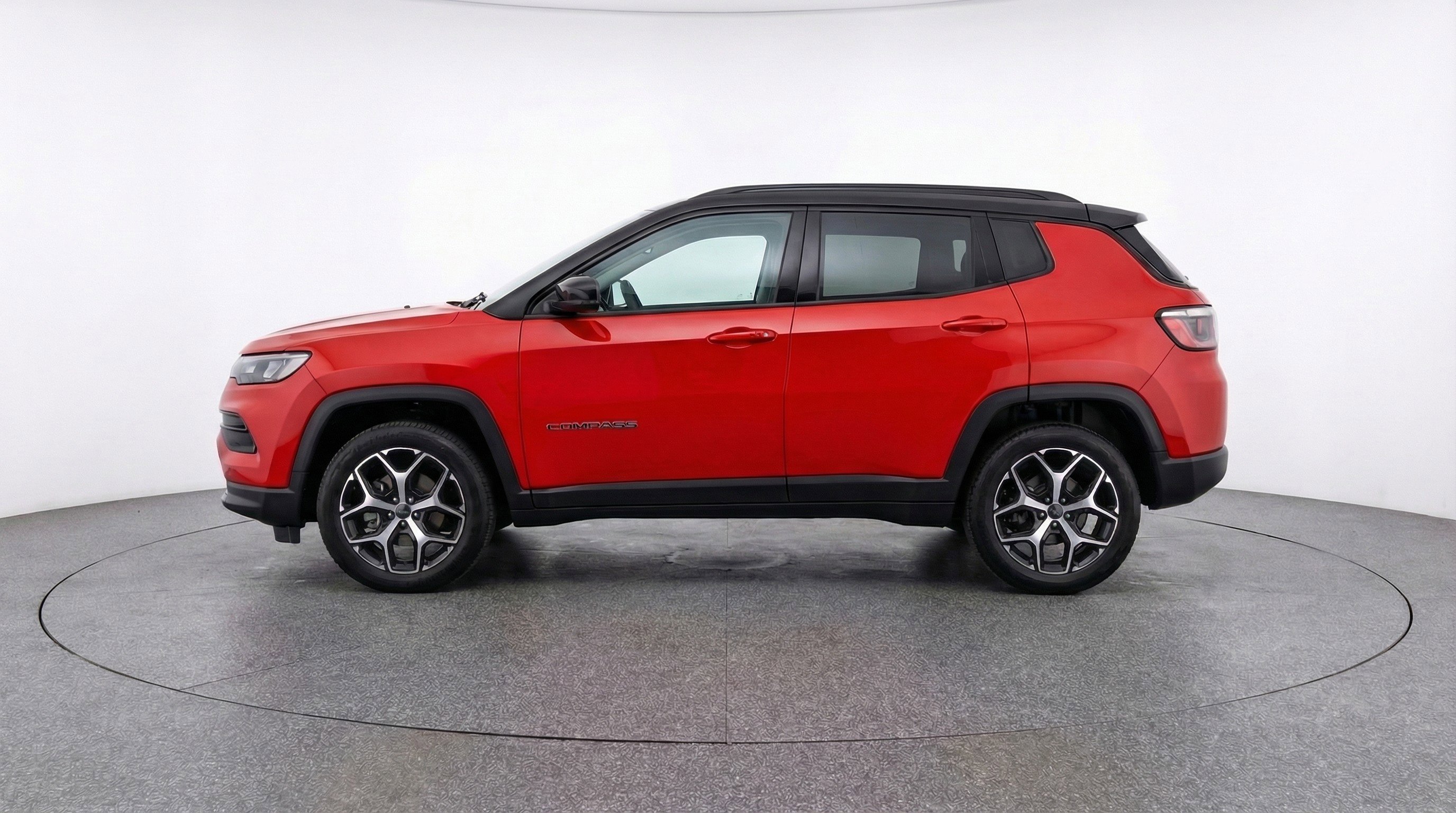 Used 2025 Jeep Compass Limited AWD/4WD image 5