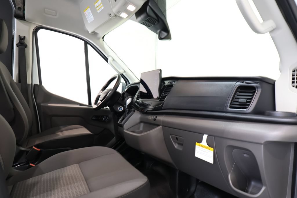 Used 2026 Ford Transit 250 148 Medium Roof RWD image 19
