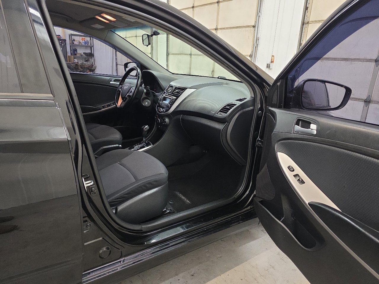 Used 2015 Hyundai Accent Sport image 35