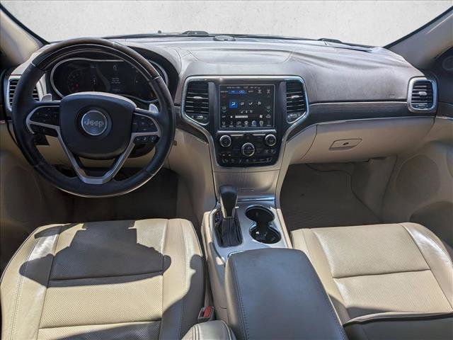 Used 2017 Jeep Grand Cherokee Overland w/ Jeep Active Safety Group AWD/4WD image 18