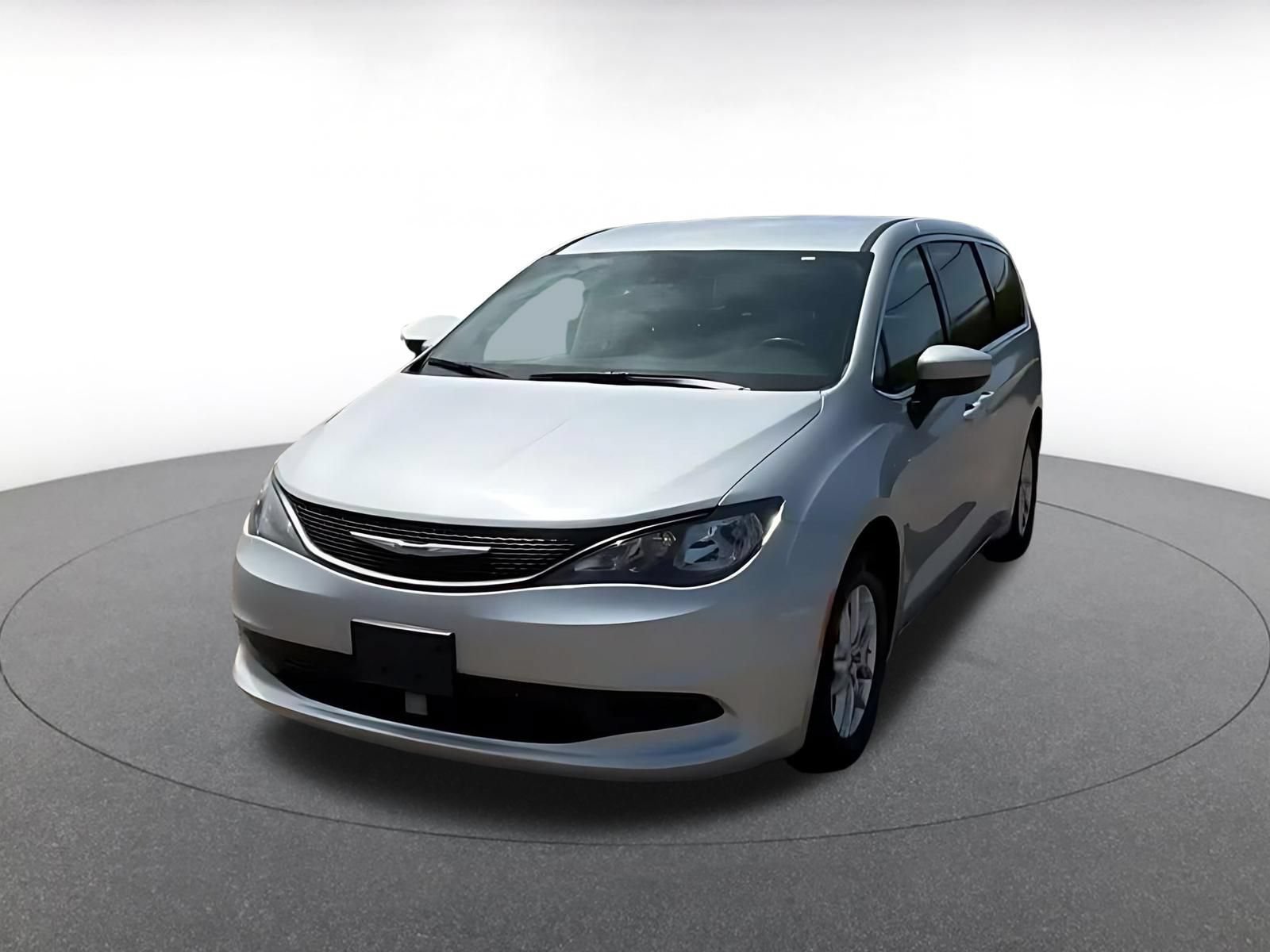 Used 2023 Chrysler Voyager LX FWD image 6
