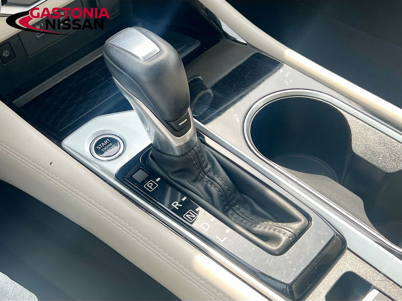 Used 2023 Nissan Altima 2.5 SV w/ SV Premium Package image 22