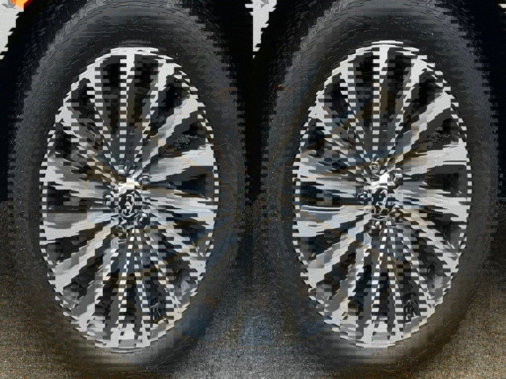 Used 2024 Hyundai Palisade Calligraphy image 6