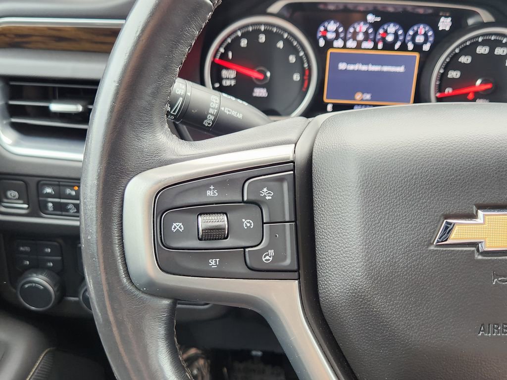 Used 2021 Chevrolet Tahoe Premier w/ Premium Package AWD/4WD image 16