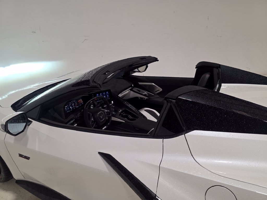 Used 2023 Chevrolet Corvette Z06 RWD image 31