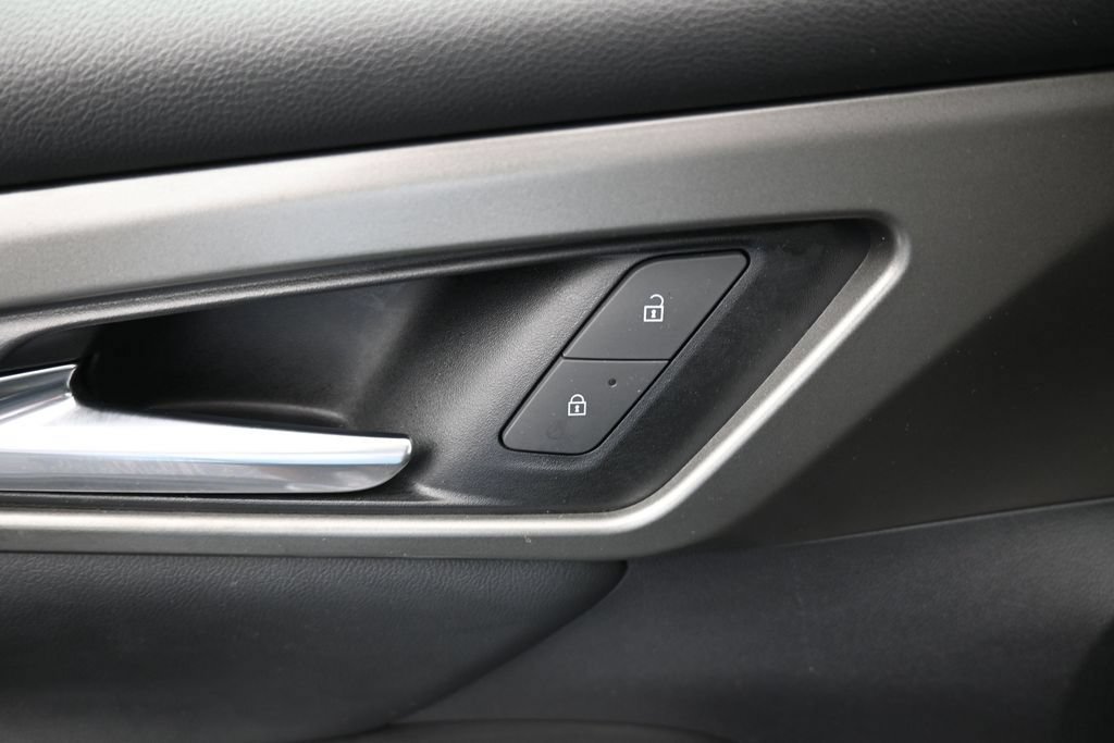 Used 2024 Chevrolet Traverse LS FWD image 15