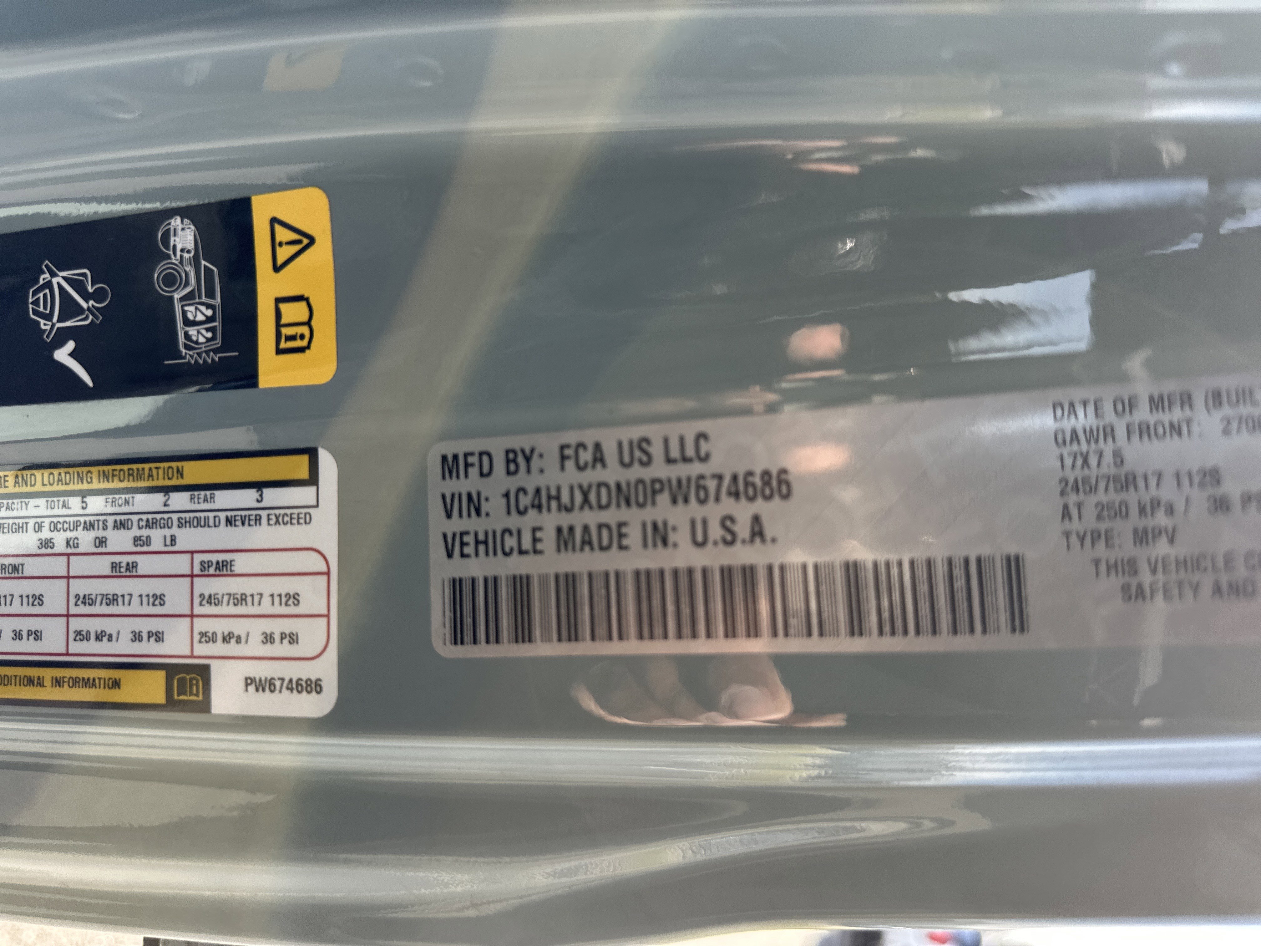 Used 2023 Jeep Wrangler Sport image 32