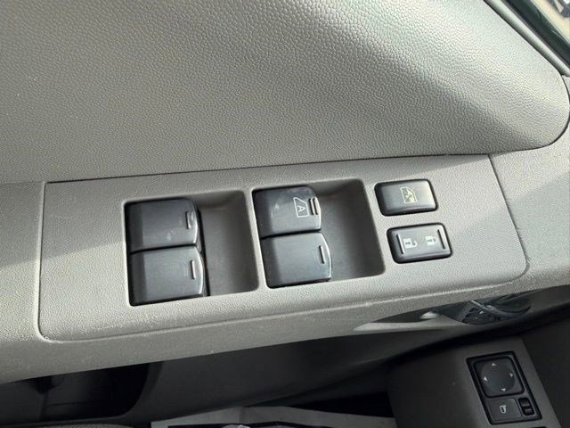 Used 2019 Nissan Frontier SV AWD/4WD image 28