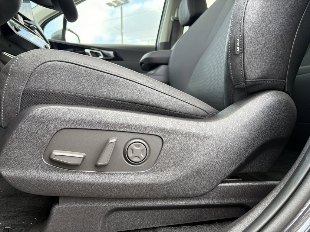 New 2026 Kia Carnival SX Prestige image 11