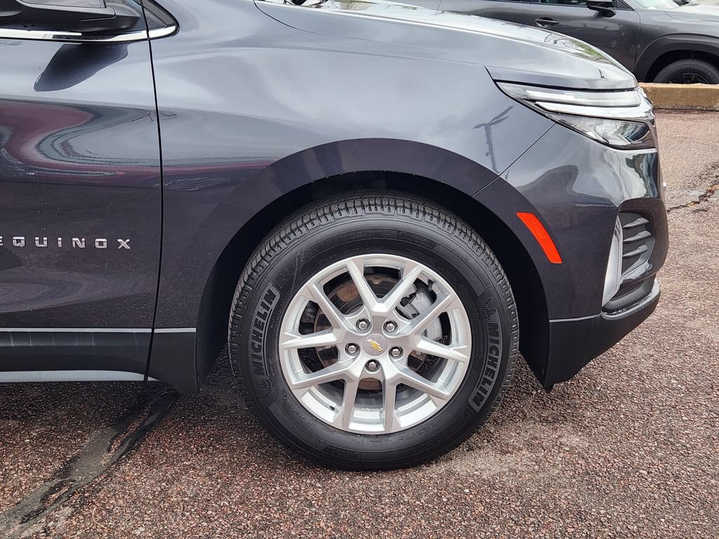 Used 2022 Chevrolet Equinox LT FWD image 29