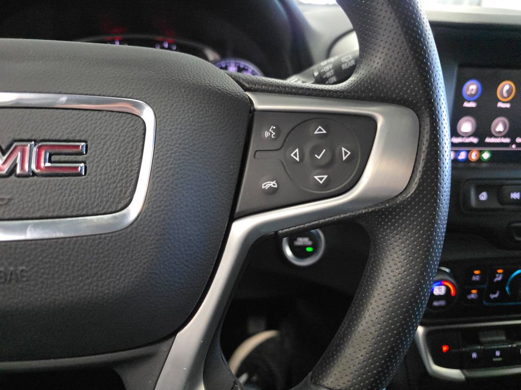 Used 2023 GMC Terrain SLE w/ Driver Convenience Package image 15