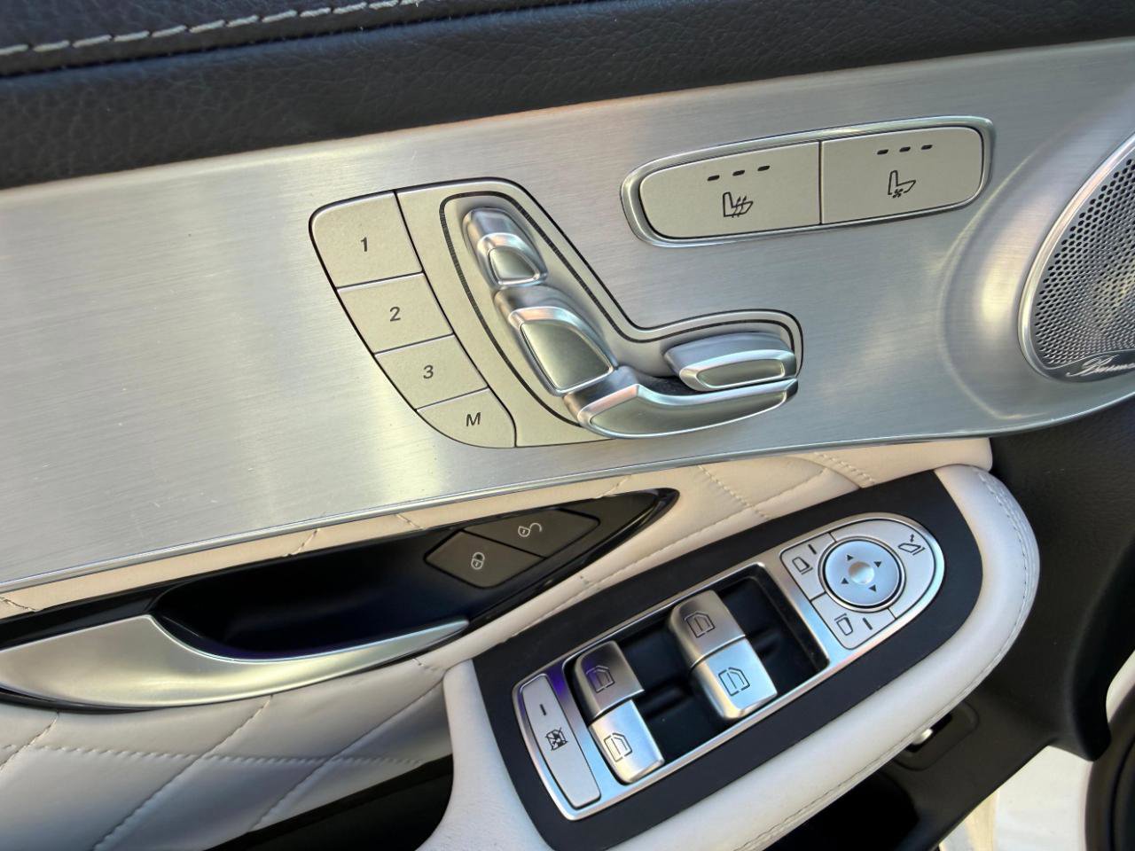 Used 2021 Mercedes-Benz GLC 300 4MATIC image 29