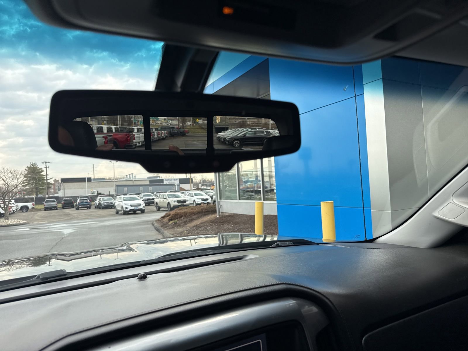 Used 2015 Chevrolet Silverado 1500 LTZ w/ LTZ Plus Package image 28