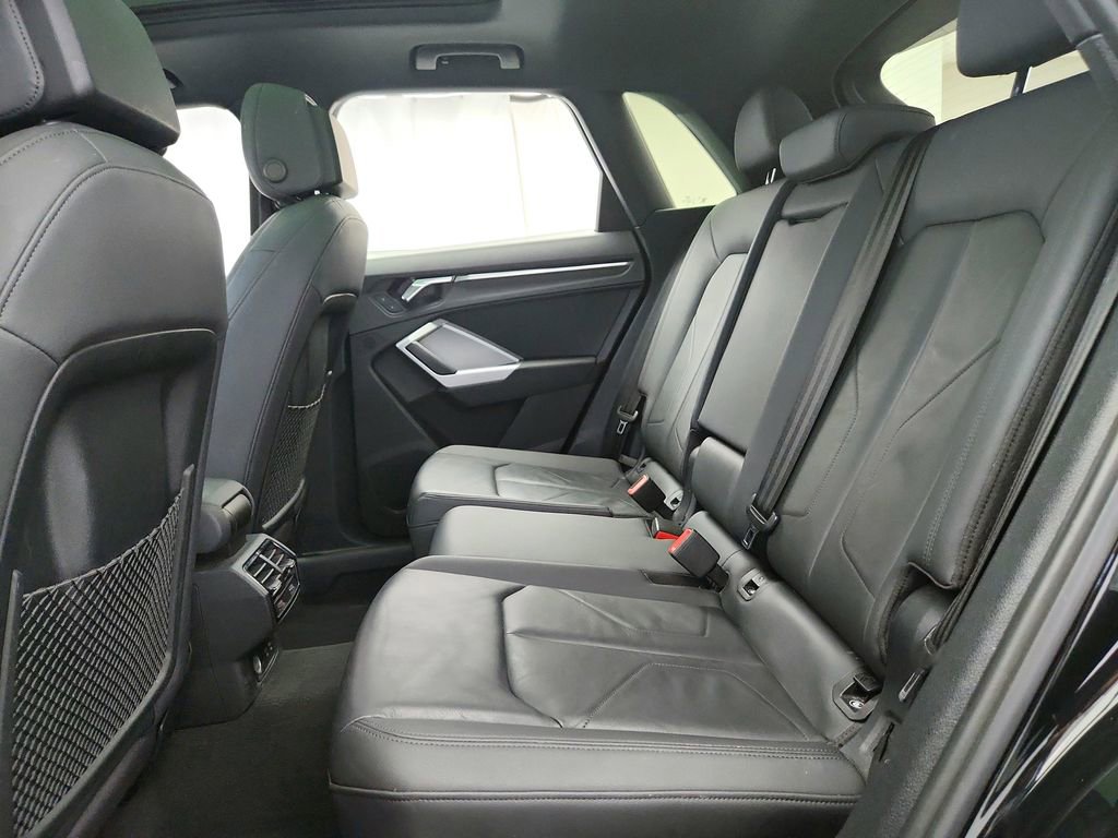 Used 2021 Audi Q3 2.0T Premium w/ Convenience Package AWD/4WD image 22