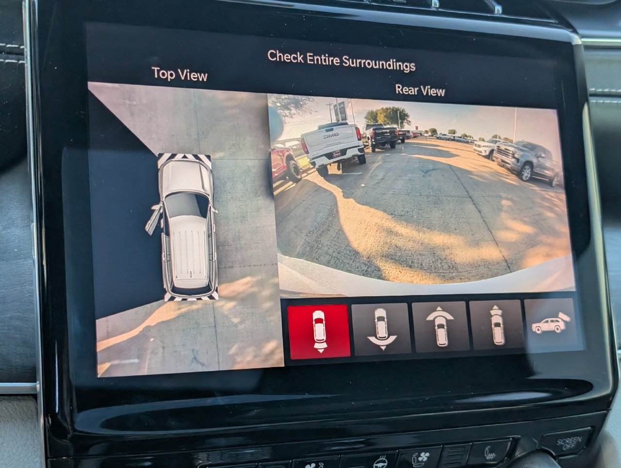 Used 2021 Jeep Grand Cherokee L Overland w/ Advanced Protech Group III AWD/4WD image 14