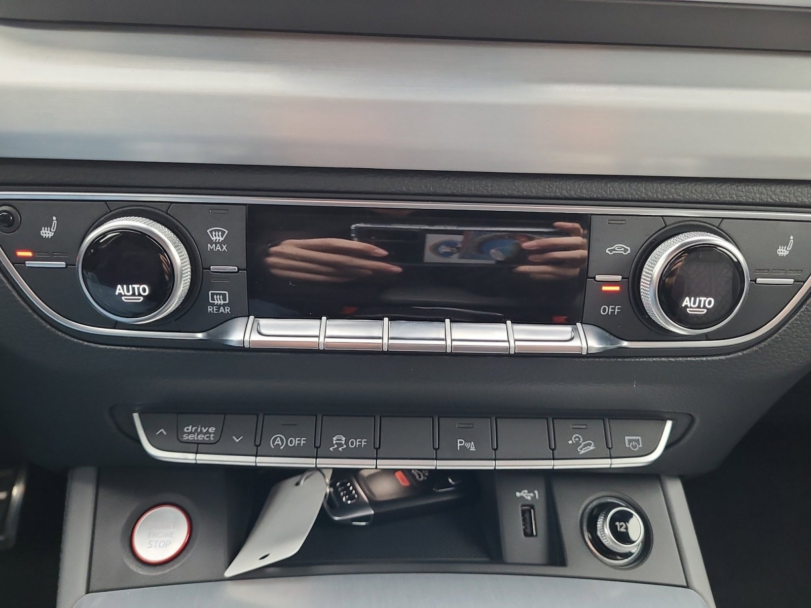 Used 2019 Audi SQ5 Premium Plus w/ Premium Plus Package image 21