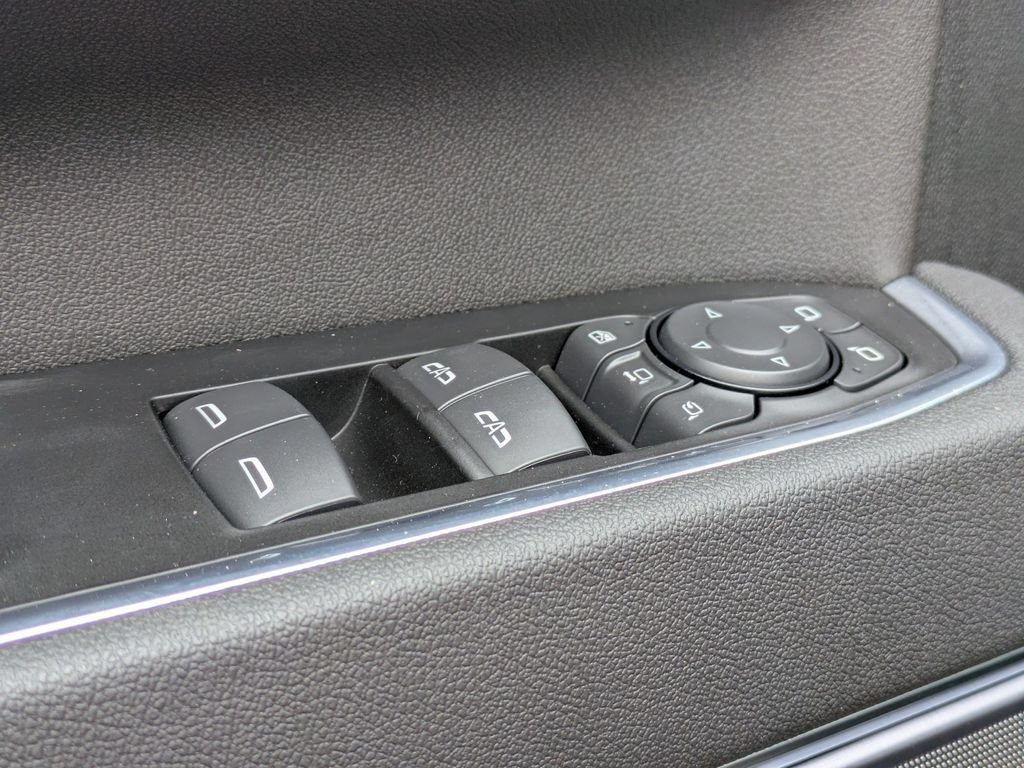 New 2026 Chevrolet Silverado 2500 High Country w/ High Country Premium Package AWD/4WD image 9