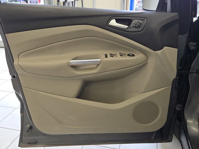 Used 2014 Ford Escape Titanium FWD image 19