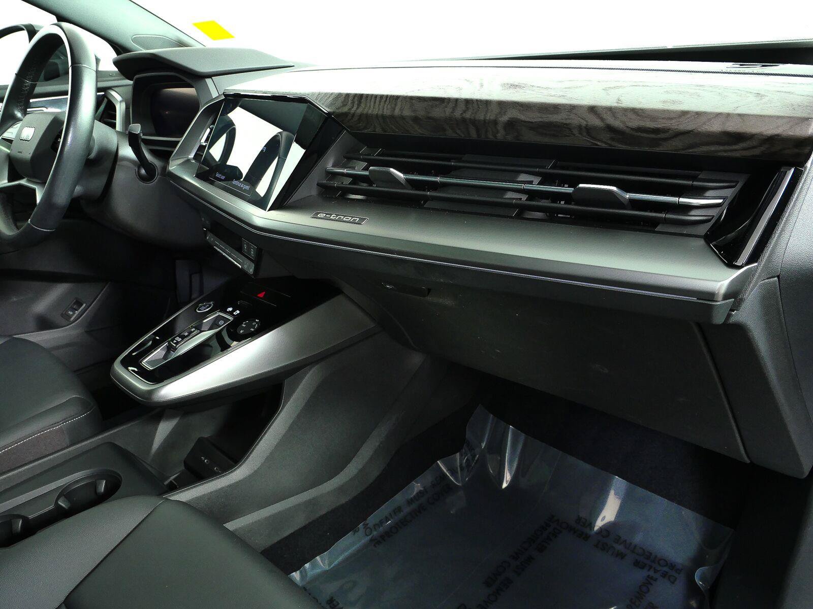 Used 2023 Audi Q4 e-tron Premium w/ Convenience Package AWD/4WD image 22