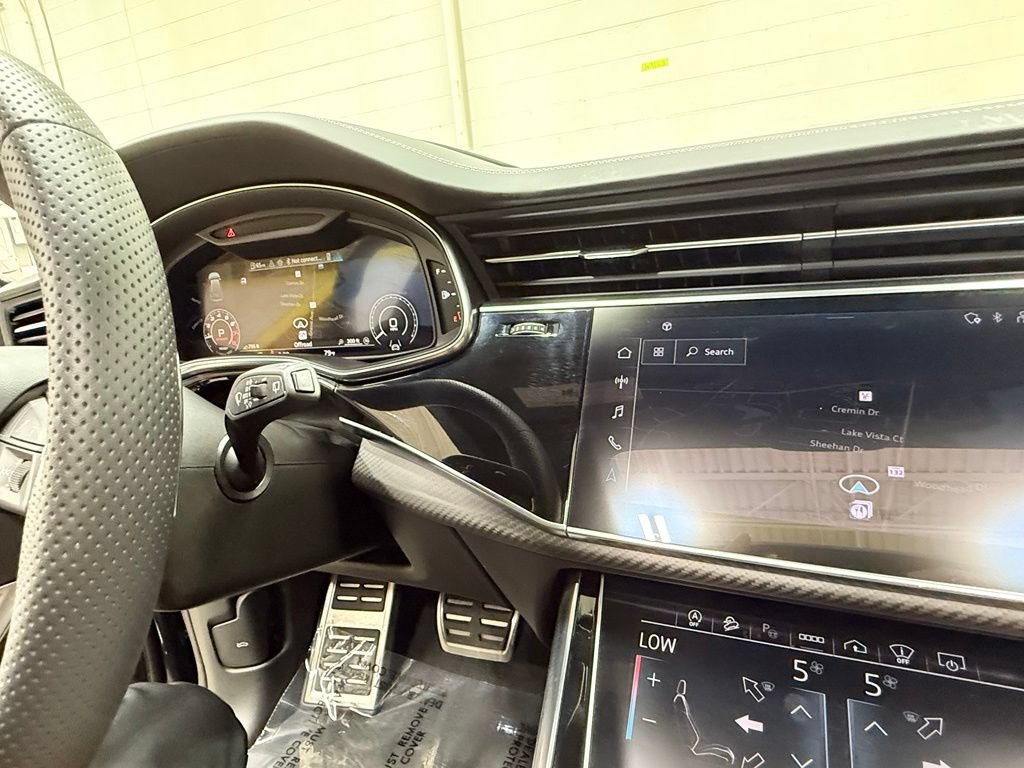 Used 2024 Audi RS Q8 AWD/4WD image 59