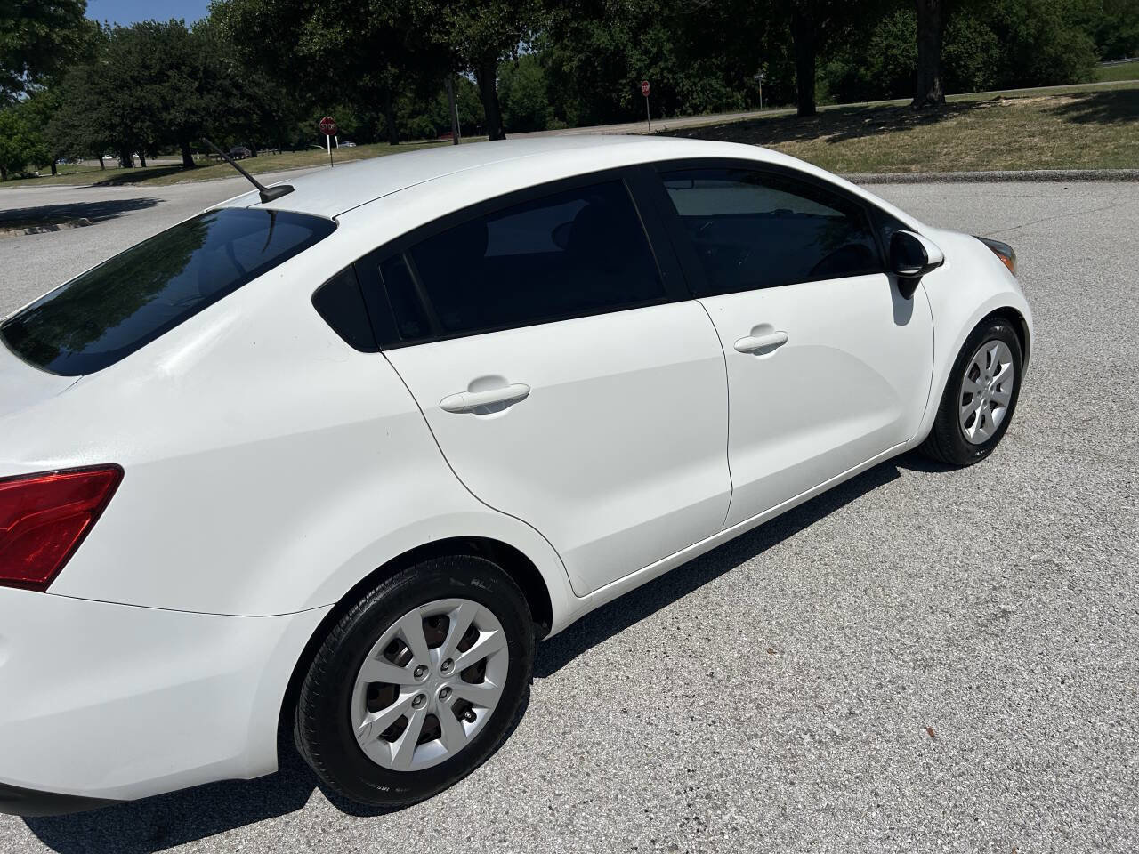 Used 2015 Kia Rio LX w/ Power Package FWD image 8