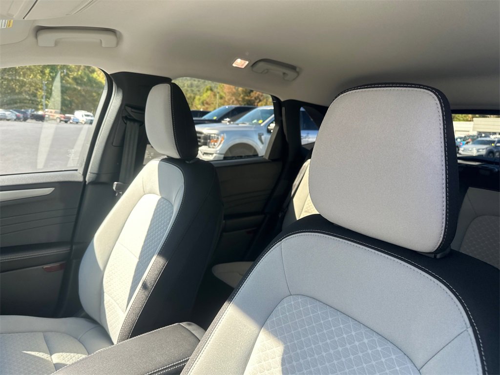 New 2026 Ford Escape Active w/ Tech Pack #1 image 17