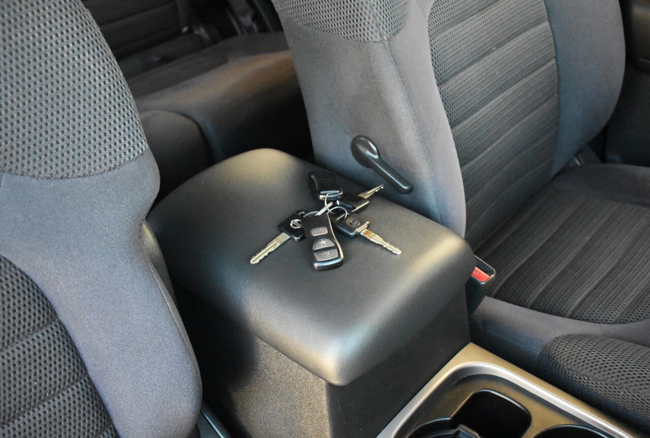 Used 2005 Nissan Pathfinder SE w/ (G01) SE Comfort Pkg image 46