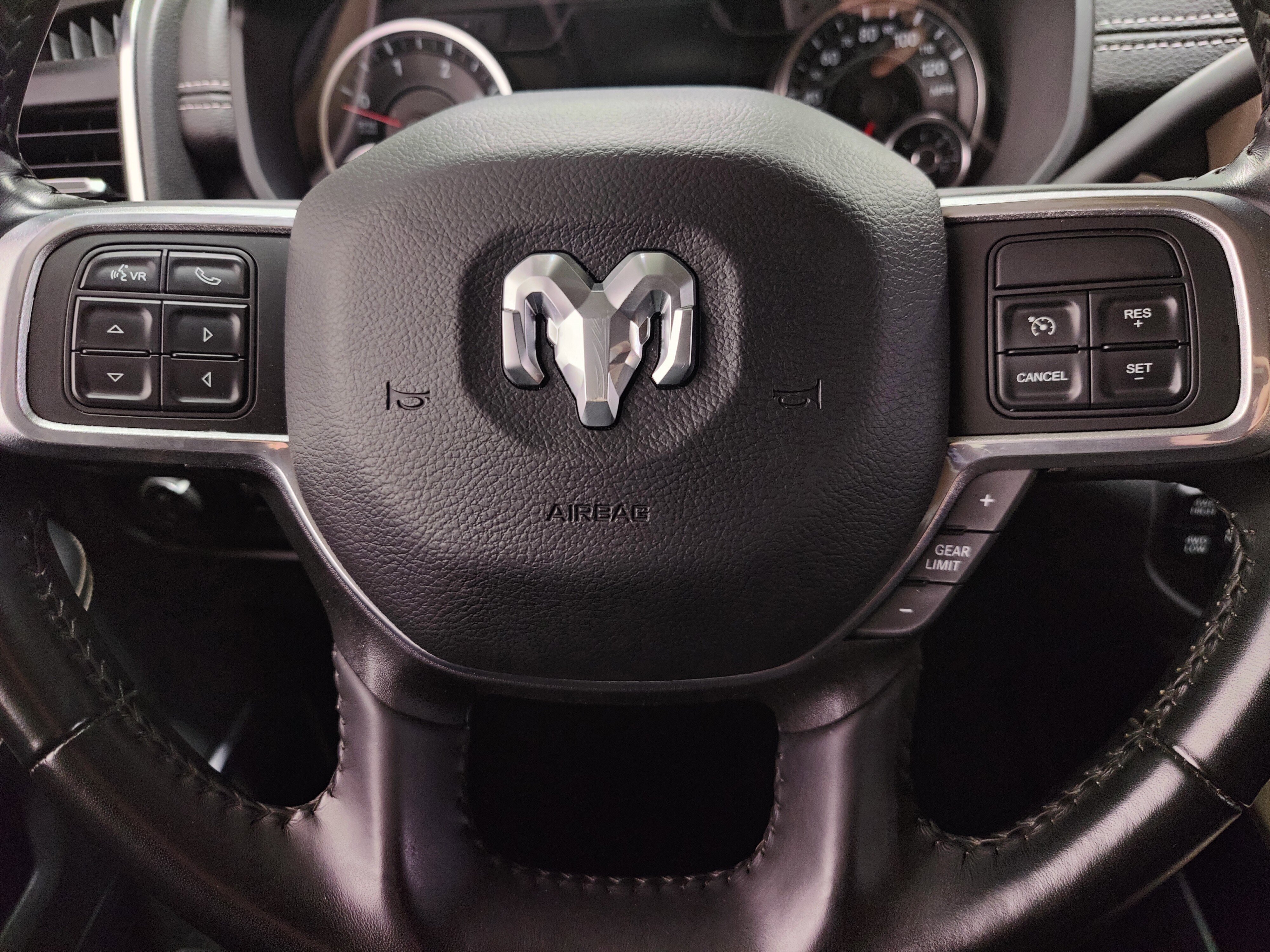 Used 2022 RAM 2500 Laramie AWD/4WD image 28