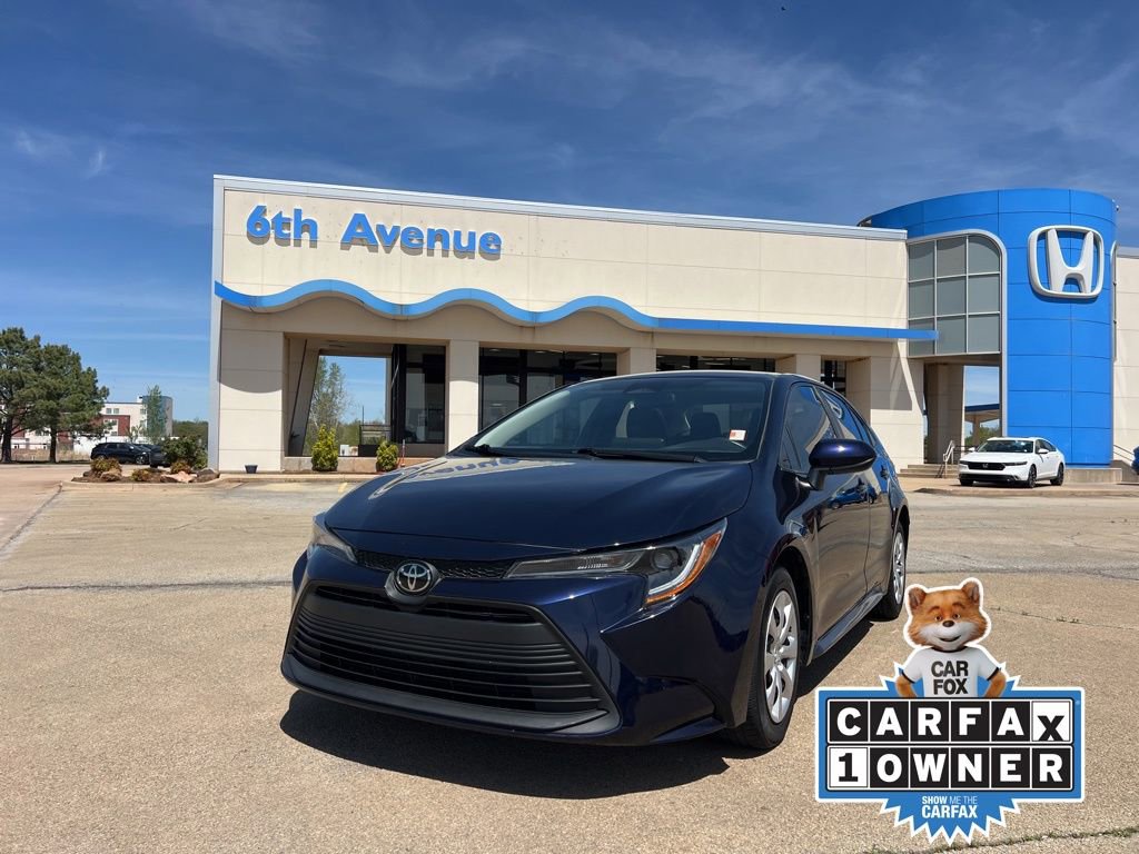 Used 2024 Toyota Corolla LE FWD image 1