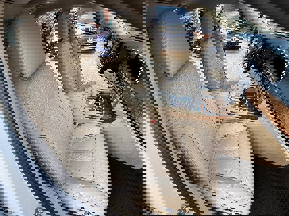 Used 2018 BMW 750i xDrive image 16