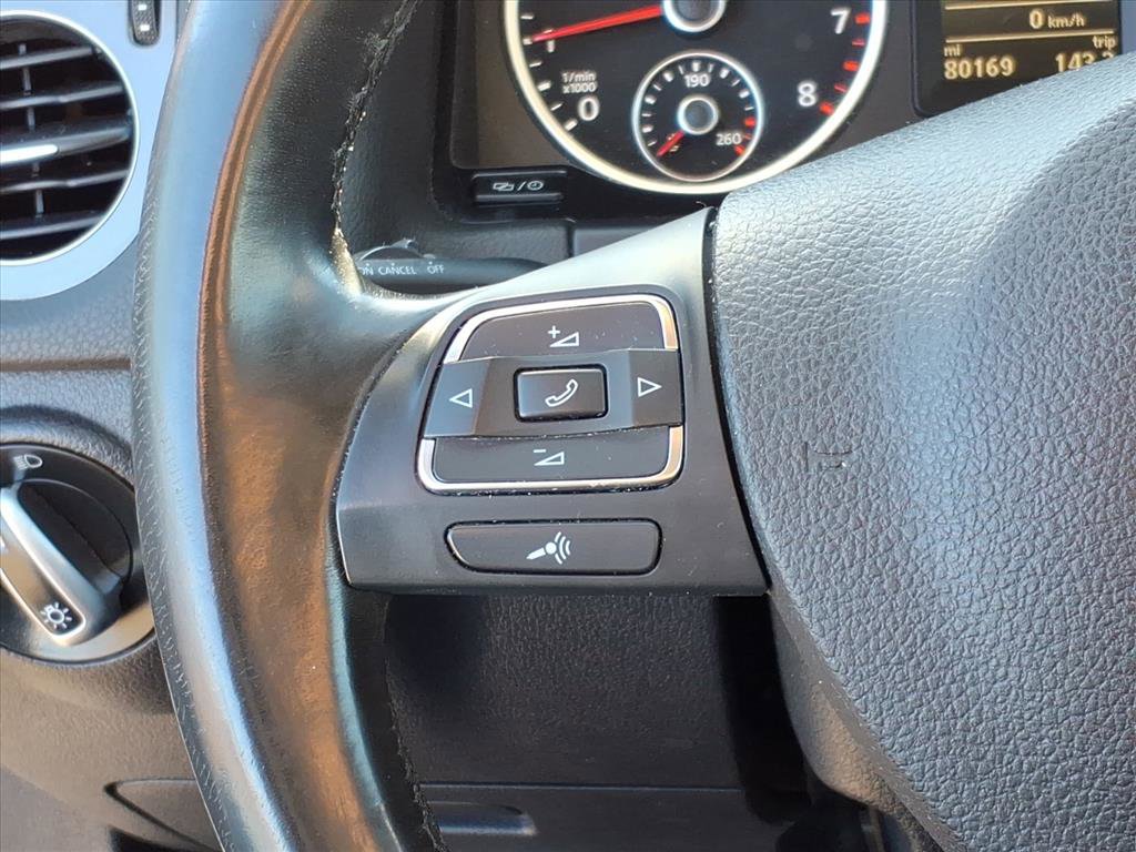 Used 2013 Volkswagen Tiguan S image 17