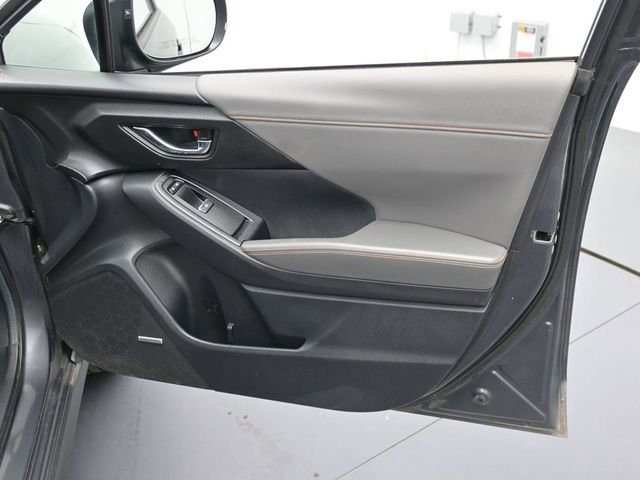 Used 2024 Subaru Crosstrek 2.5i Limited w/ Crosstrek Mirror Package image 31