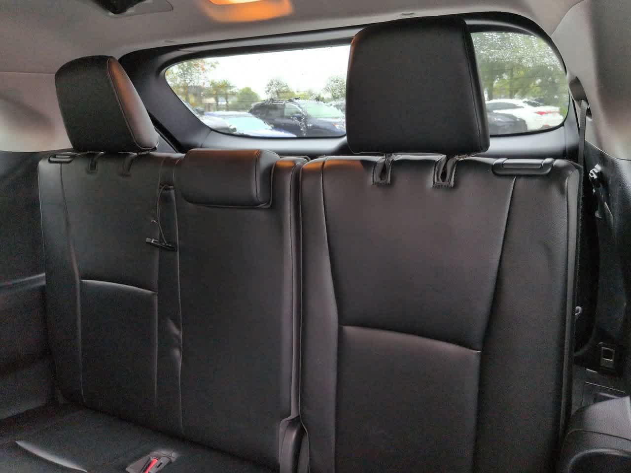 Certified 2021 Toyota Highlander XLE AWD/4WD image 13