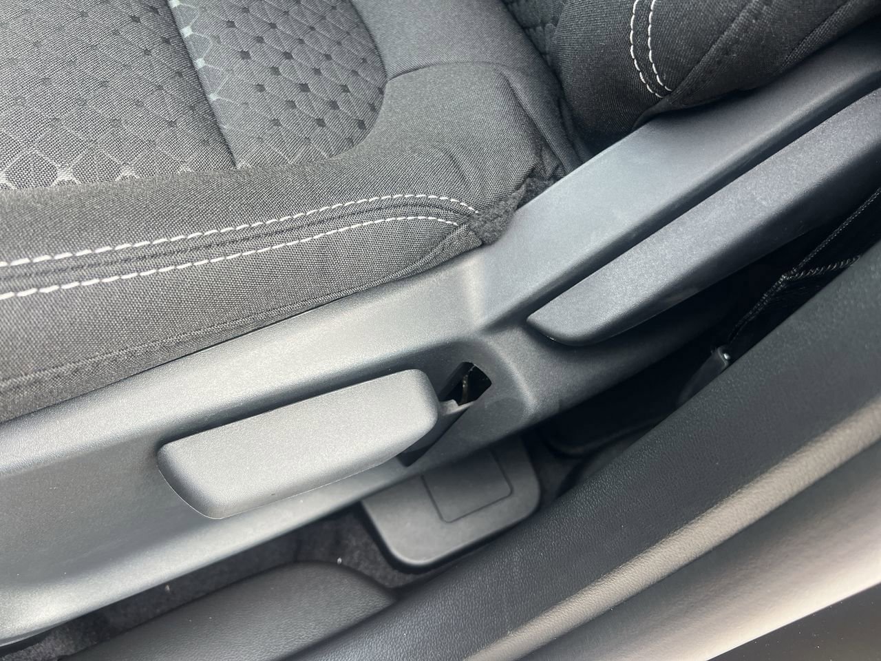 New 2026 Ford Escape Active image 18