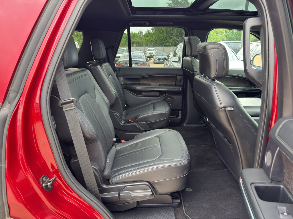 Used 2018 Ford Expedition Limited w/ Equipment Group 301A RWD image 25