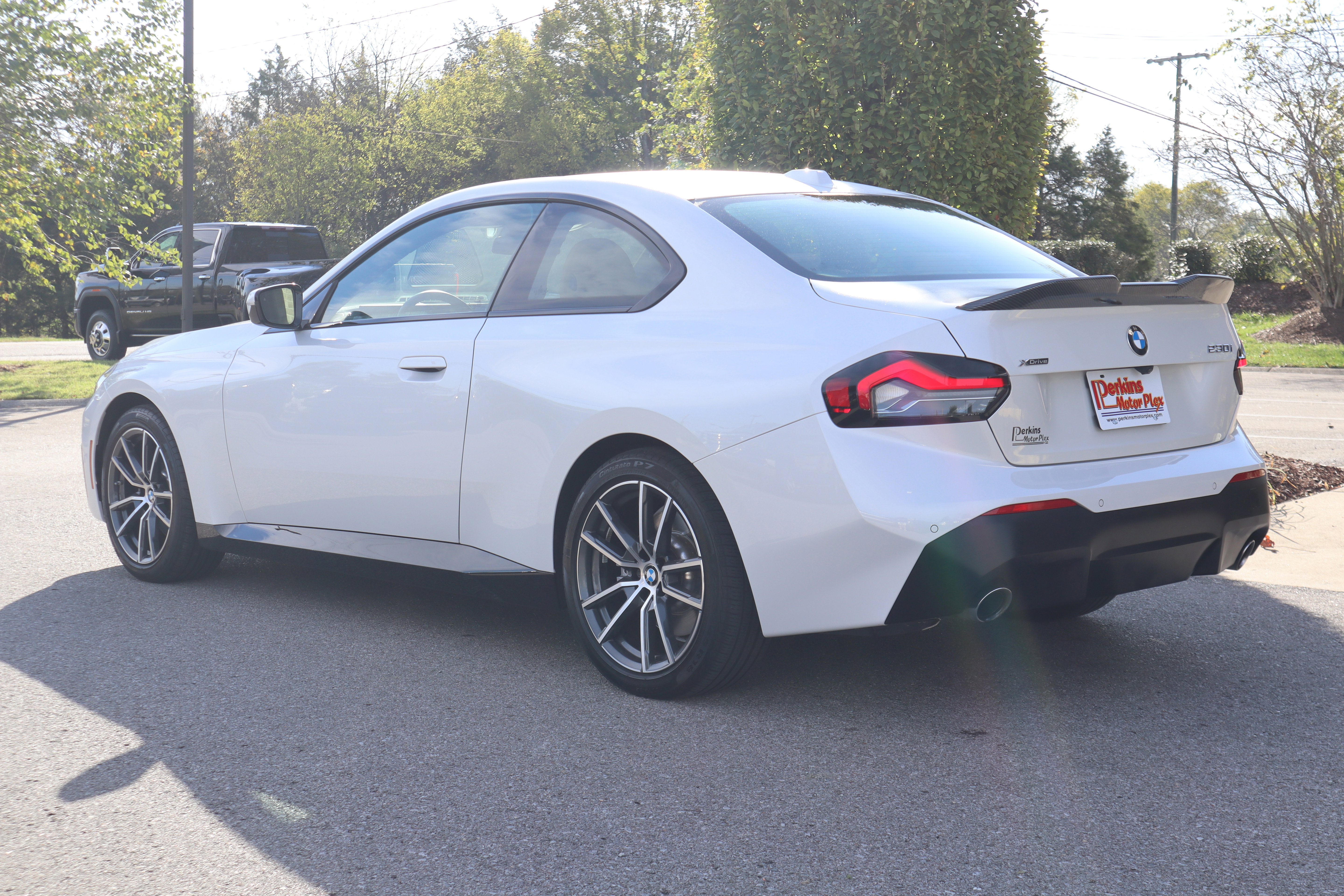 Used 2023 BMW 230i xDrive Coupe w/ Premium Package image 9