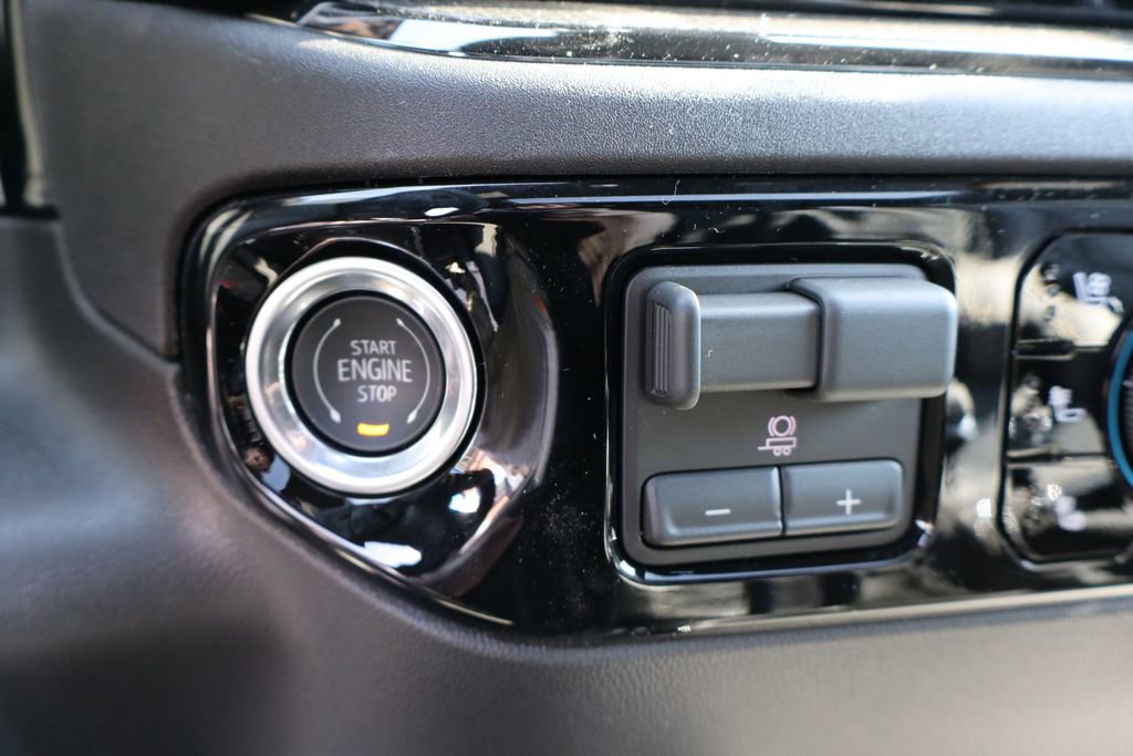 New 2026 Chevrolet Silverado 1500 ZR2 w/ LPO, Dark Essentials Package image 21