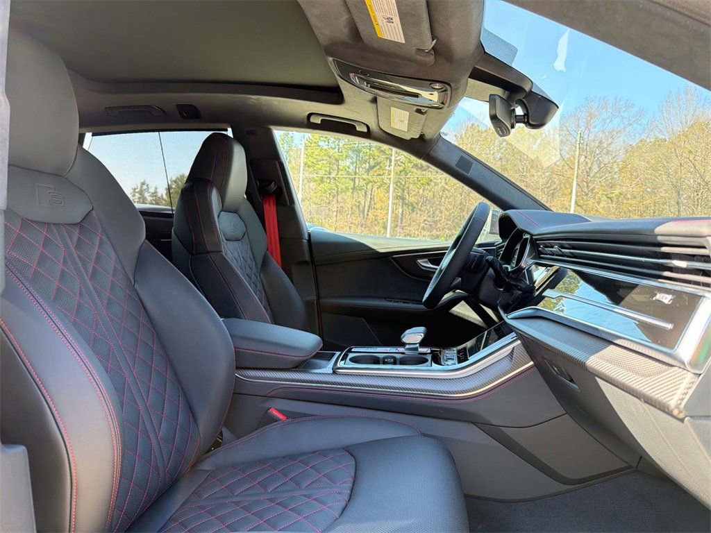 New 2026 Audi SQ8 Prestige image 10