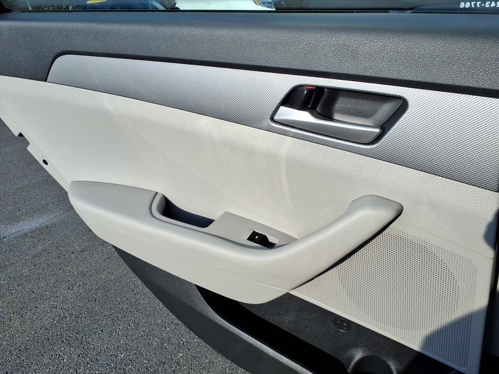 Used 2019 Hyundai Sonata SE image 11