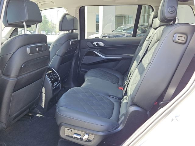 Used 2024 BMW X7 xDrive40i image 4