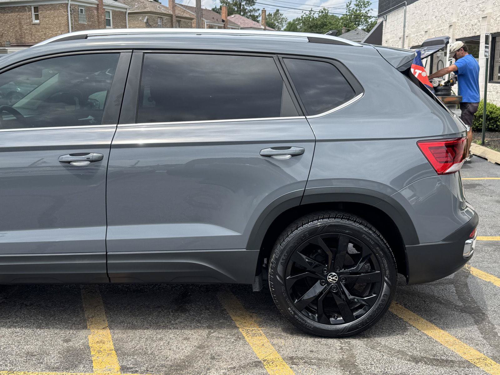 Used 2022 Volkswagen Taos SE FWD image 5