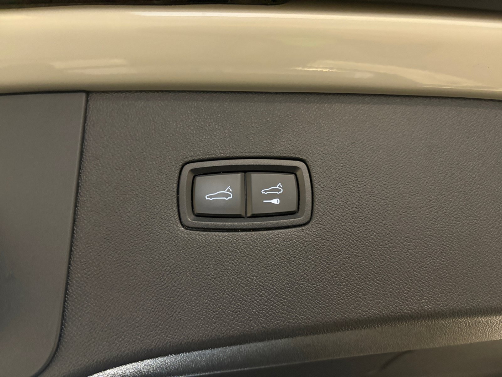 Certified 2024 Porsche Cayenne S AWD/4WD image 31