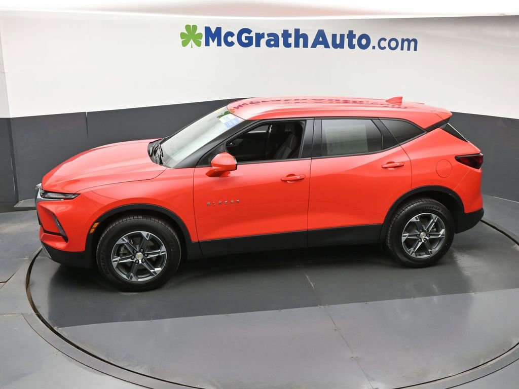 Used 2025 Chevrolet Blazer LT image 17