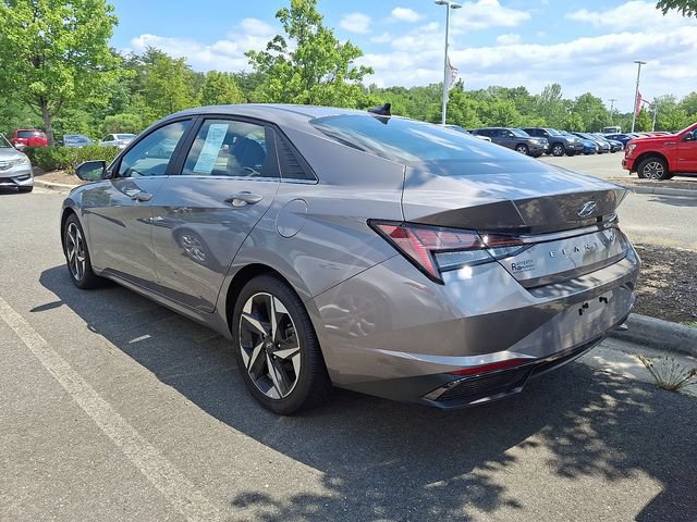 Used 2022 Hyundai Elantra Limited w/ Cargo Package FWD image 6