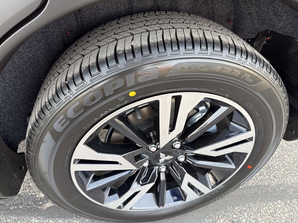 New 2026 Mitsubishi Eclipse Cross SE image 11